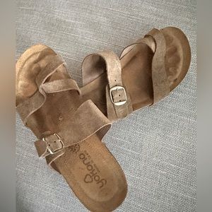 Women’s sandals